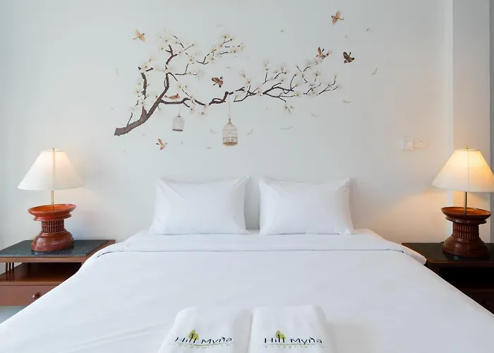 Hill Myna Holiday Park & Cafe